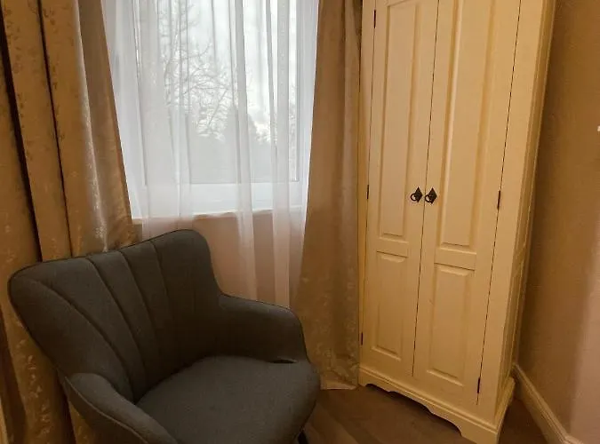 Kolossos Zum Sporthafen * Neuss