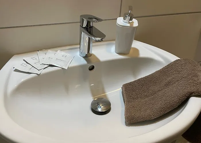 Kolossos Zum Sporthafen