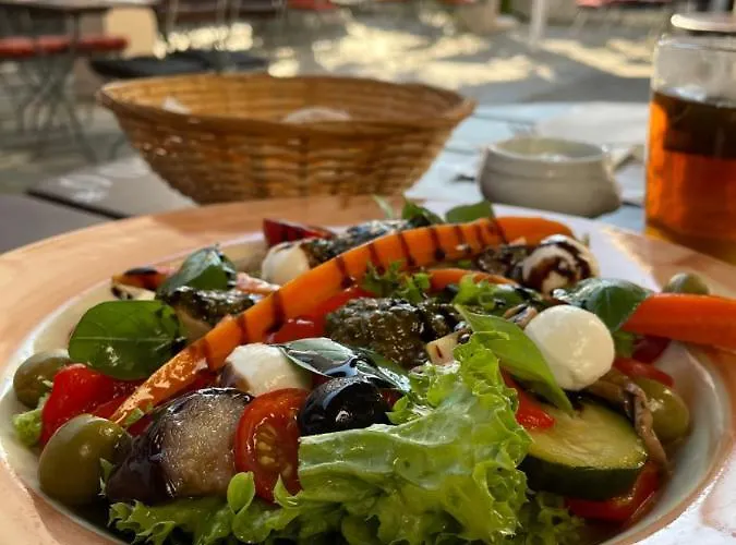 Kolossos Zum Sporthafen